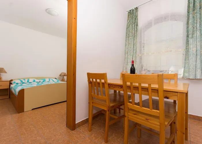 Apartment Pero Trogir