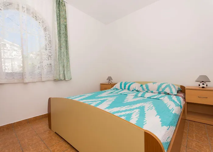 Apartment Pero Trogir